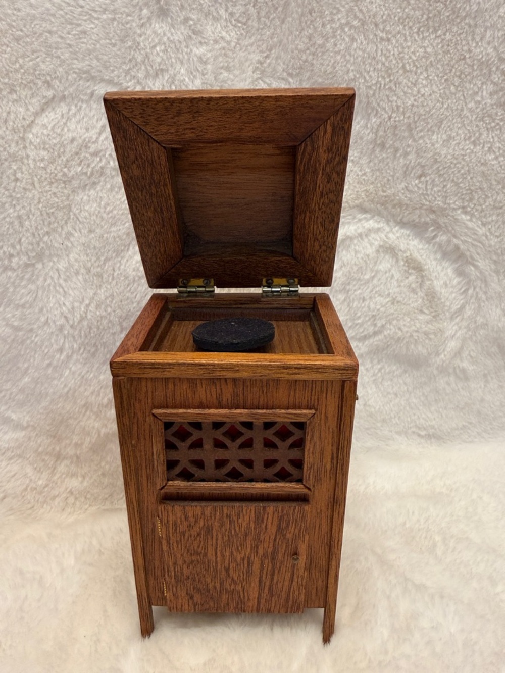 Vintage Wooden Music Box – Wind-Up – Working 🎶